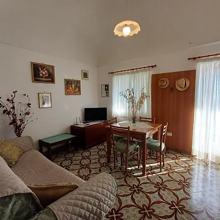 Casa Del Corriere Apartment *