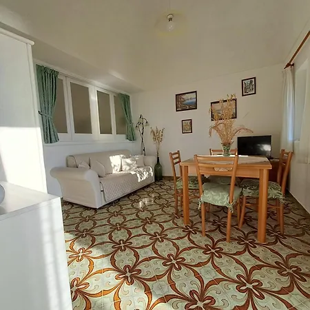 Casa Del Corriere Apartment *